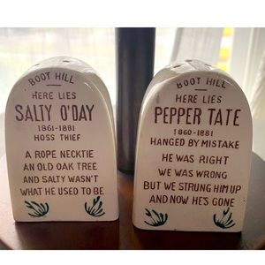 Vintage Tombstone Boot Hill Markers Salt and Pepper Shakers Set Japan Halloween